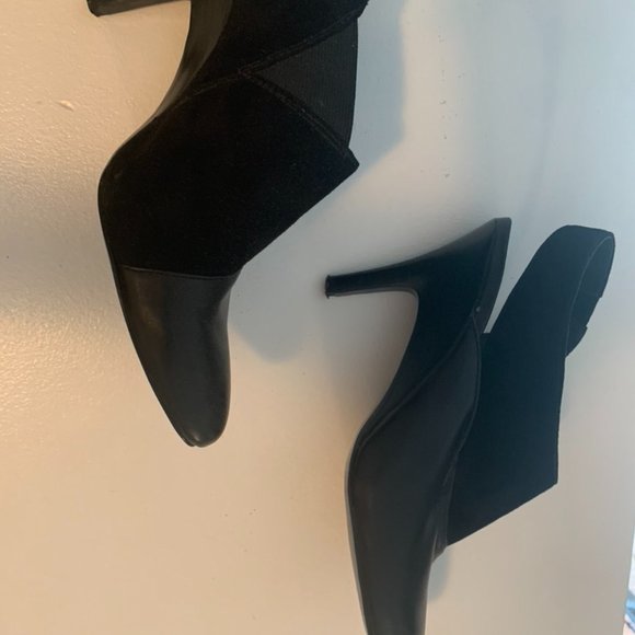 Vince Camuto Black Leather Sling Back Pumps - Picture 1 of 6